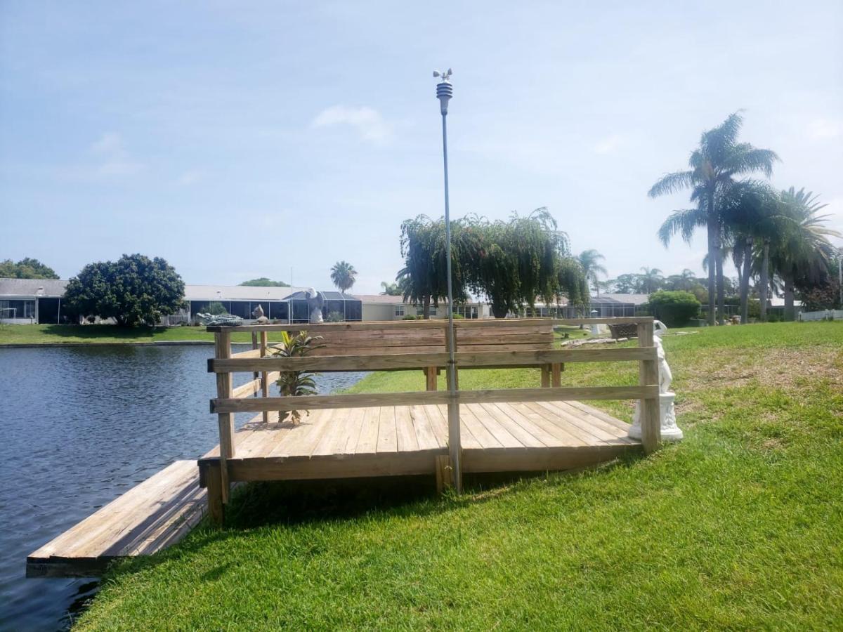 Near Clearwater And Tarpon Spring With Water View Apartment Holiday Bagian luar foto